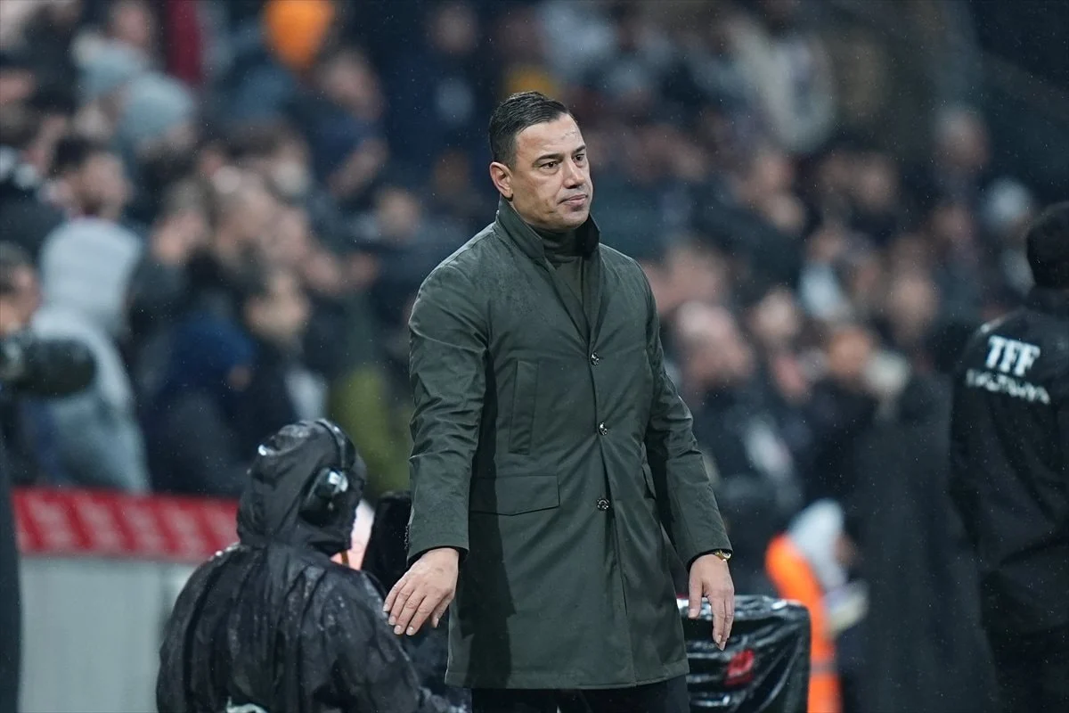 Süper Lig'de 2025-2026 sezonunda görevinden ayrılan teknik direktörler - Kare 17