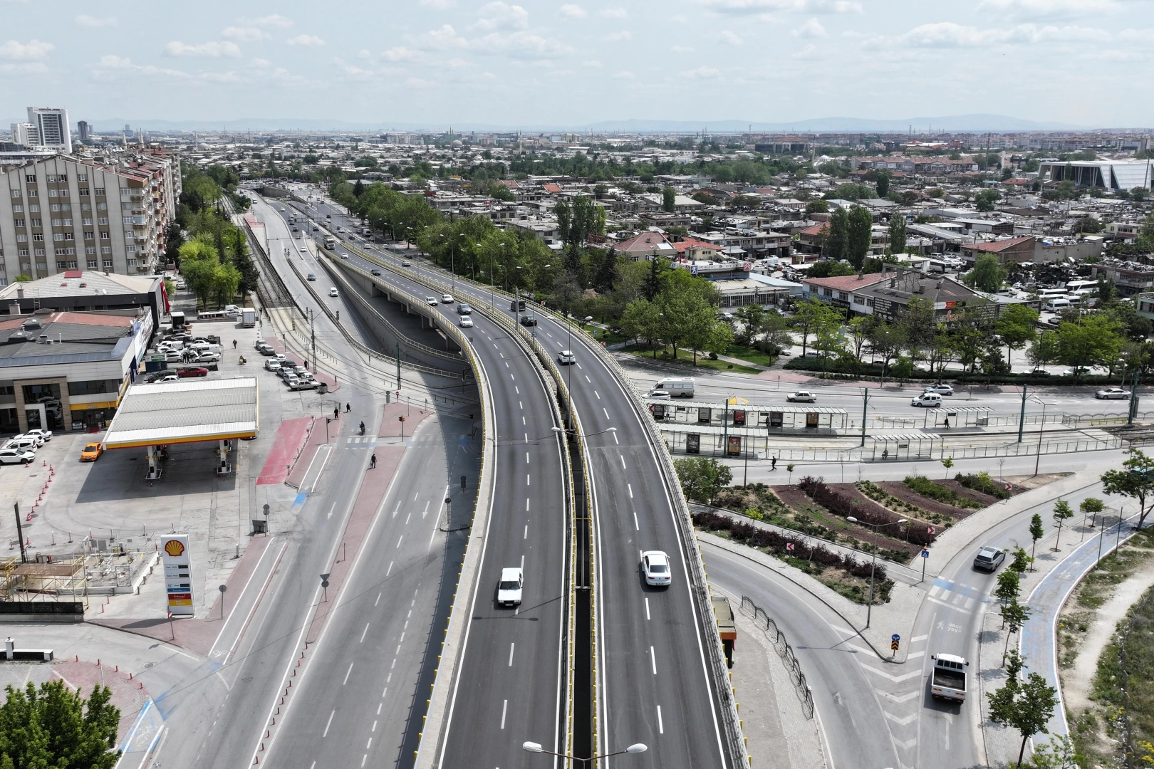 Konya'nın en yoğun kavşağında yeni asfalt
