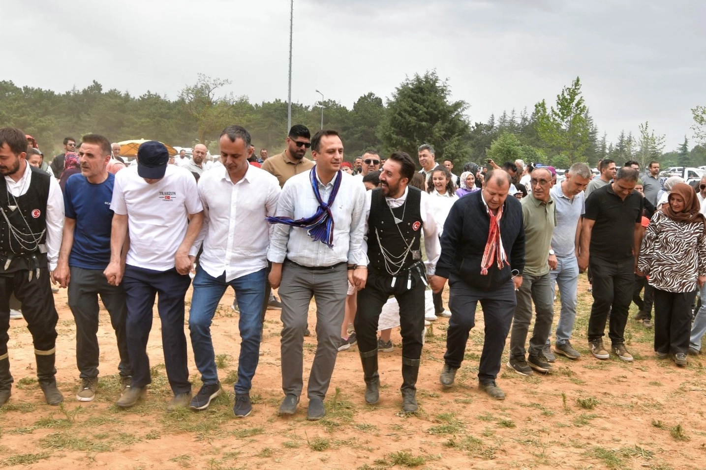 Başkan Eşki Karadeniz rüzgarına eşlik etti