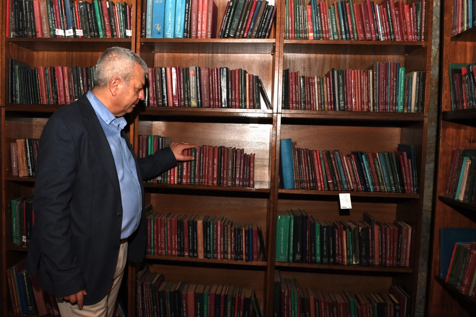 Geçmişin izlerini taşıyan 3 bin kitap Bursa Osmangazi'de sergilenecek