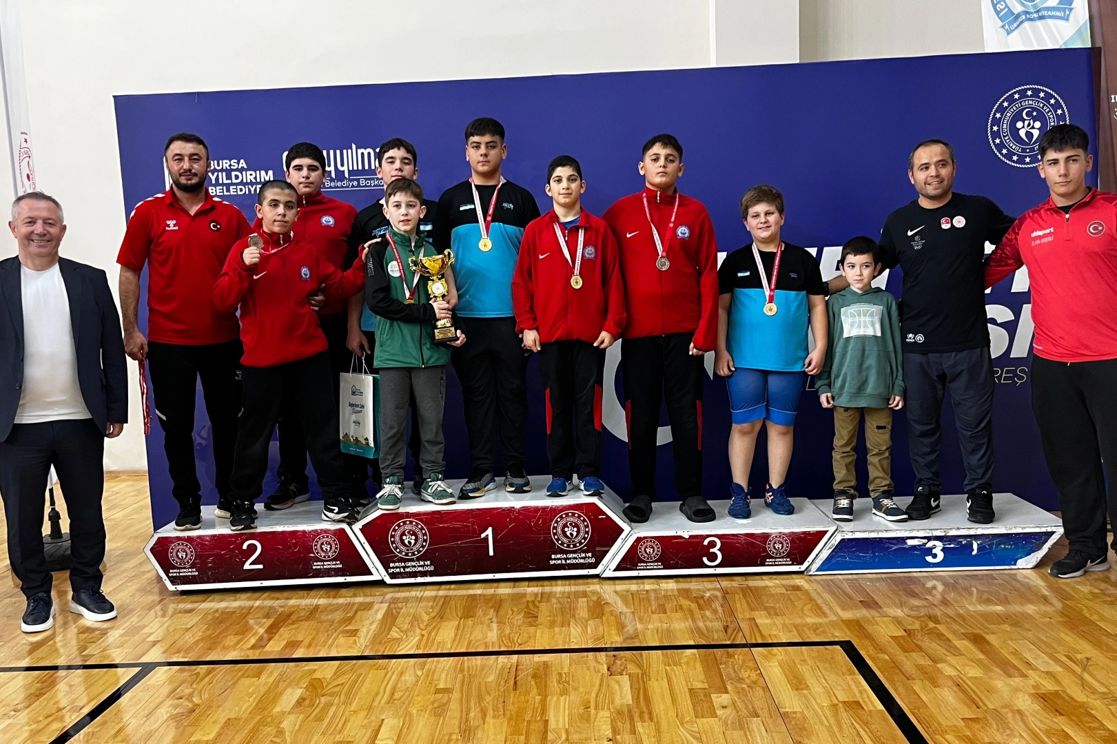 Bursa Yıldırım’da Cumhuriyet coşkusu sporla taçlandı